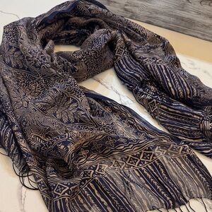INTERMIX Navy and Beige Artistic Scarf